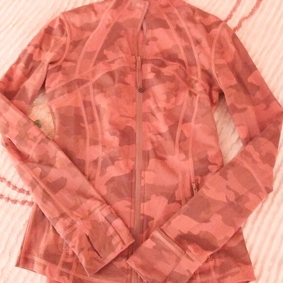 Lululemon Camo Rose Pink Multi Define Jacket, size 2 or XS - Picture 3 of 9
